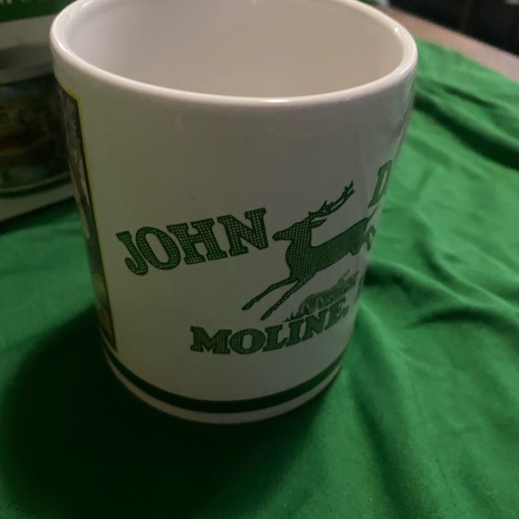 NEW JOHN DEERE FARM SCENE TRACTOR MUG W/BOX - Picture 7 of 11